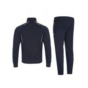 Мъжки спортен екип подходящ за свободно време