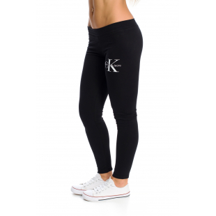 Клин в черно и бяло